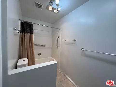 Bath - 8020 Canby Ave #6, Reseda, CA 91335 photo 1 of 4