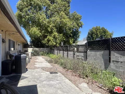 Exterior - 8020 Canby Ave #6, Reseda, CA 91335 photo 5 of 11
