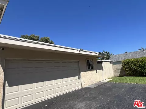 Exterior - 8020 Canby Ave #6, Reseda, CA 91335 photo 9 of 11