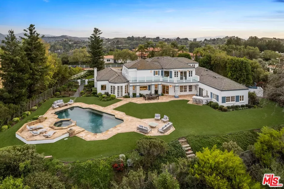 5933 Annie Oakley Rd, Hidden Hills, CA 91302 29 Photos Movoto