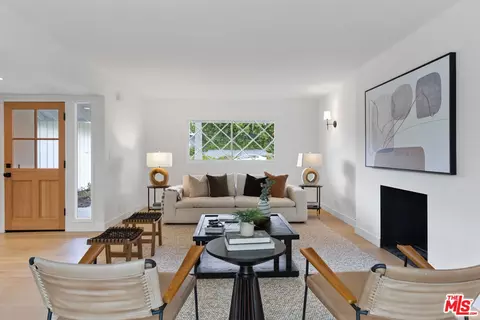 16820 Hart St, Van Nuys, CA 91406