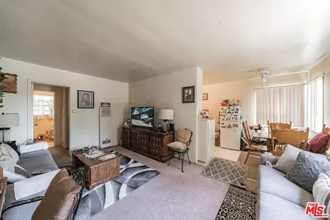 Living - 241 E Washington Blvd, Pasadena, CA 91104 photo 1 of 2