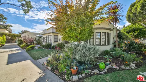 1502 Maple St, Santa Monica, CA 90405