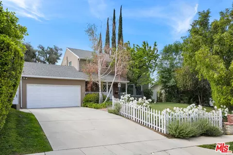 5919 Hanna Ave, Woodland Hills, CA 91367