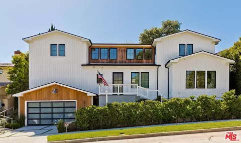 217 S Bentley Ave, Los Angeles, CA 90049
