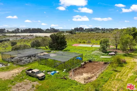 View/Area - 3500 Foothill Rd, Carpinteria, CA 93013 photo 5 of 10