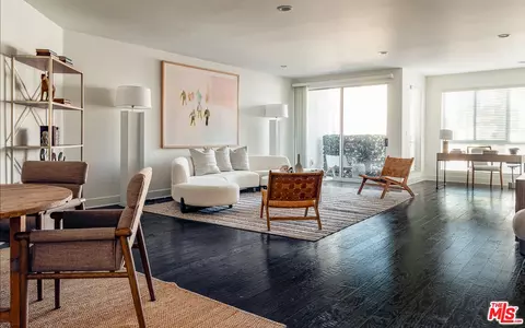 817 N Alfred St #202, Los Angeles, CA 90069