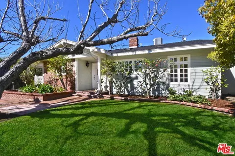 4567 Nagle Ave, Sherman Oaks, CA 91423