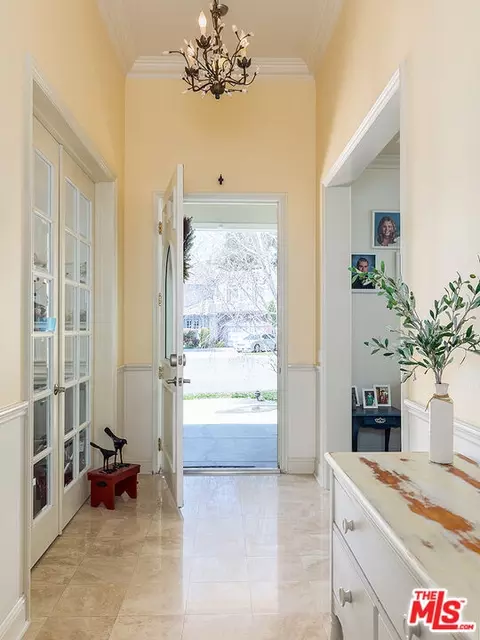 Entry Way - 612 Ranchito Rd, Monrovia, CA 91016 photo 1 of 1