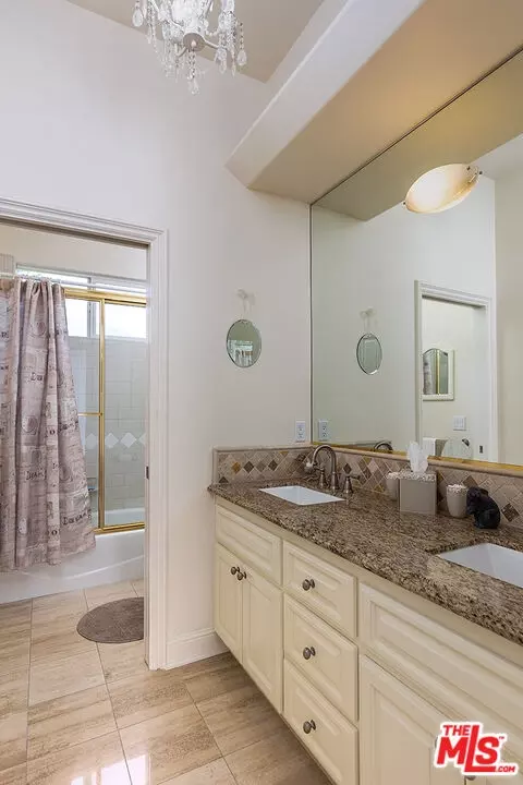 Bath - 612 Ranchito Rd, Monrovia, CA 91016 photo 5 of 5