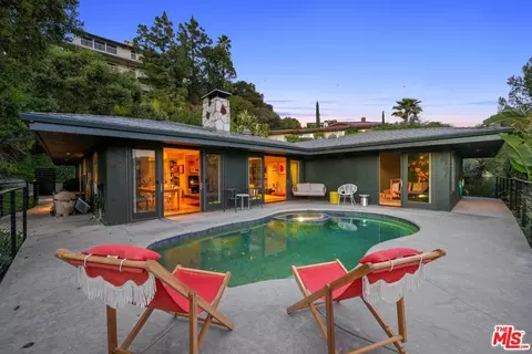 Exterior - 1839 Risa Pl, Glendale, CA 91208 photo 12 of 16
