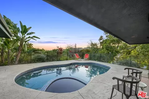 Exterior - 1839 Risa Pl, Glendale, CA 91208 photo 6 of 16