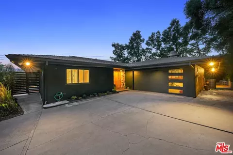 Exterior - 1839 Risa Pl, Glendale, CA 91208 photo 9 of 16