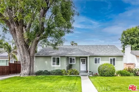 7033 Lasaine Ave, Lake Balboa, CA 91406