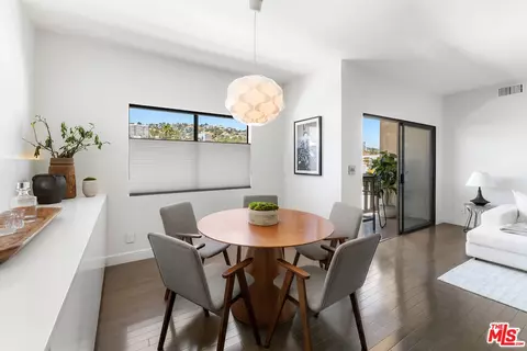 832 Palm Ave #306, West Hollywood, CA 90069 photo 7