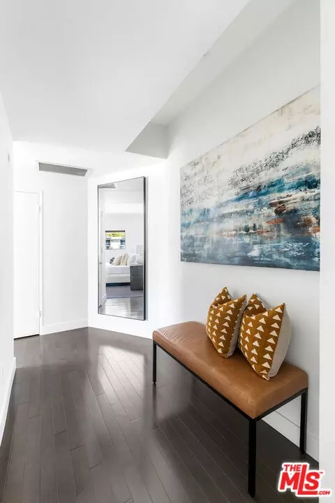 832 Palm Ave #306, West Hollywood, CA 90069 photo 14