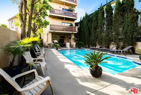 832 Palm Ave #306, West Hollywood, CA 90069 photo 18