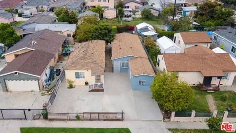 View/Area - 823 W 131st St, Compton, CA 90222 photo 1 of 4