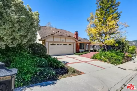 17212 Avenida De La Herradura, Pacific Palisades, CA 90272