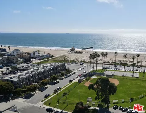 120 Convoy St, Playa Del Rey, CA 90293