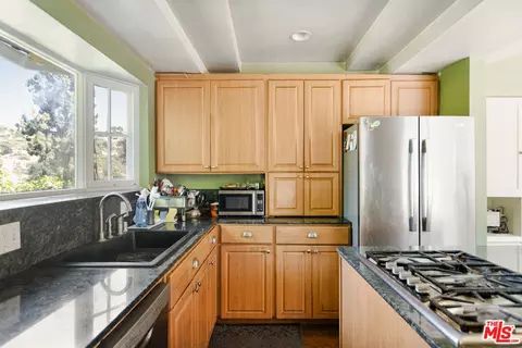 Kitchen - 1437 E Mountain St, Glendale, CA 91207 photo 1 of 4