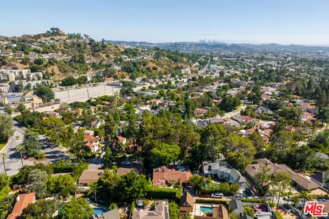View/Area - 1437 E Mountain St, Glendale, CA 91207 photo 6 of 7