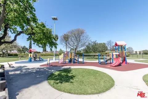 View/Area - 5802 Newman St, Cypress, CA 90630 photo 2 of 2