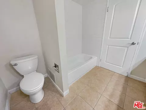 6806 Alondra Blvd #40, Paramount, CA 90723 photo 16