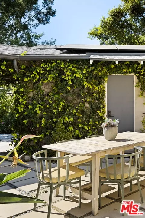 Exterior - 1035 Alcalde Dr, Glendale, CA 91207 photo 10 of 10