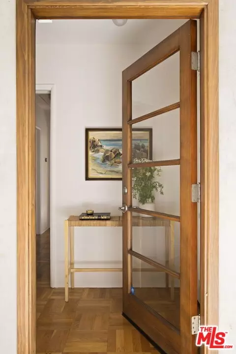 Entry Way - 1035 Alcalde Dr, Glendale, CA 91207 photo 1 of 1