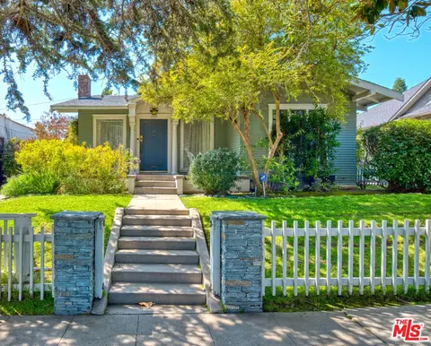 329 N Bronson Ave, Los Angeles, CA 90004