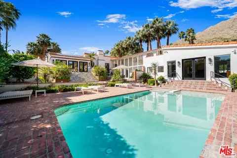 244 W Camino Buena Vis, Palm Springs, CA 92264