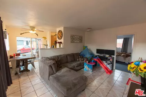 Living - 2010 W Spring St, Long Beach, CA 90810 photo 2 of 5