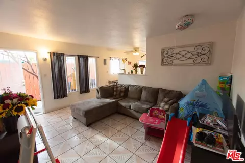 Living - 2010 W Spring St, Long Beach, CA 90810 photo 1 of 5
