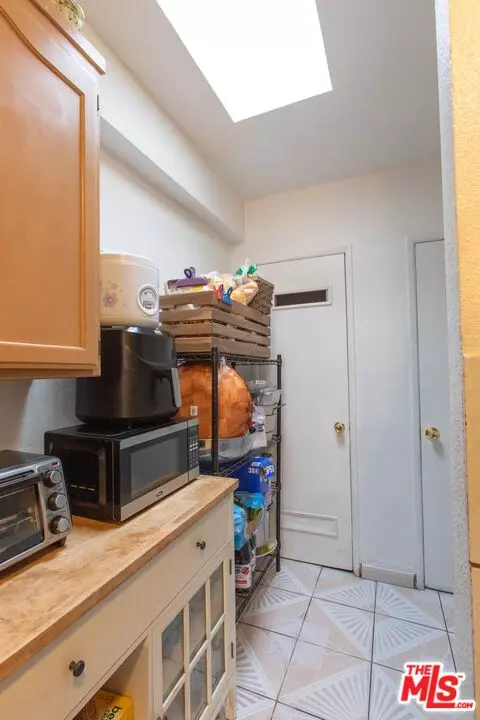 Other - 2010 W Spring St, Long Beach, CA 90810 photo 5 of 10