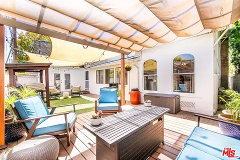 Exterior - 918 N Maple St, Burbank, CA 91505 photo 5 of 10