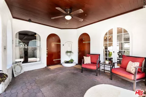 Exterior - 918 N Maple St, Burbank, CA 91505 photo 3 of 10