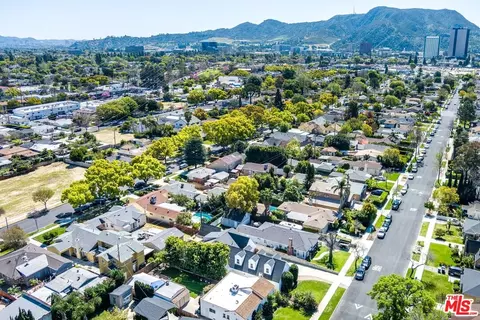 View/Area - 918 N Maple St, Burbank, CA 91505 photo 4 of 4