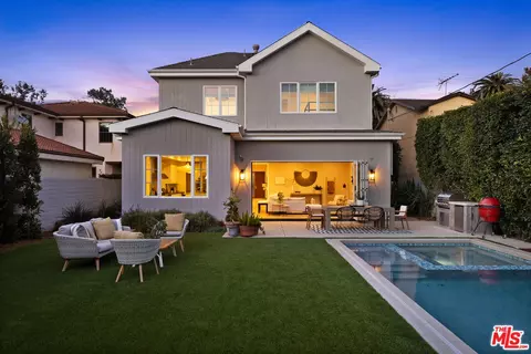 3621 Barry Ave, Los Angeles, CA 90066