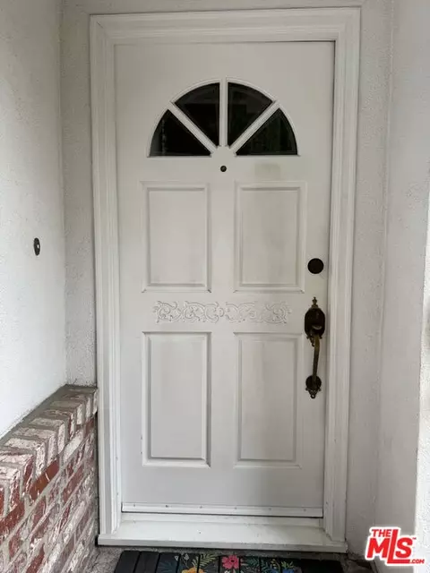 216 S La Peer Dr, Beverly Hills, CA 90211