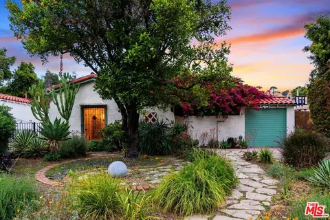 11212 Kling St, Toluca Lake, CA 91602
