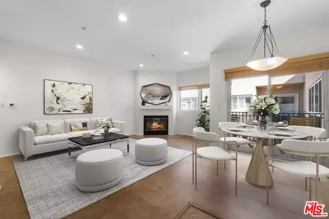 937 12th St #305, Santa Monica, CA 90403