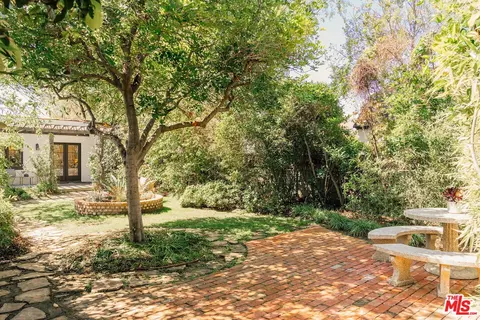 Exterior - 2101 Lambert Dr, Pasadena, CA 91107 photo 5 of 15