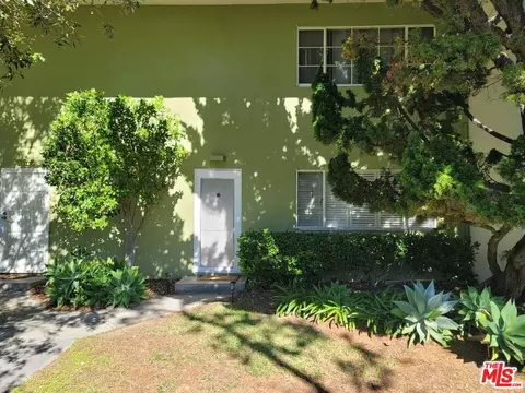 5352 Village Grn #96, Los Angeles, CA 90016
