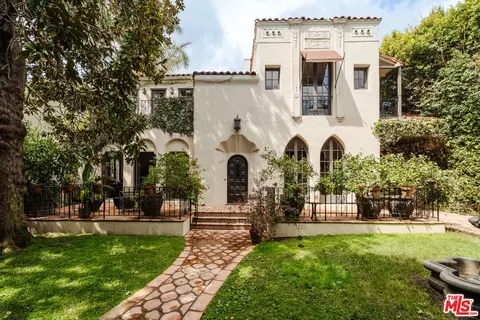 1929 N Hobart Blvd, Los Angeles, CA 90027
