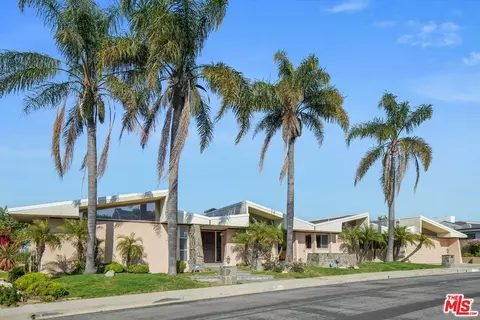3054 Elvill Dr, Los Angeles, CA 90049