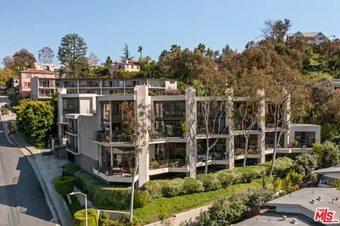 2330 Duane St #205, Los Angeles, CA 90039