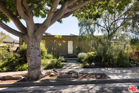 2002 Navy St, Santa Monica, CA 90405