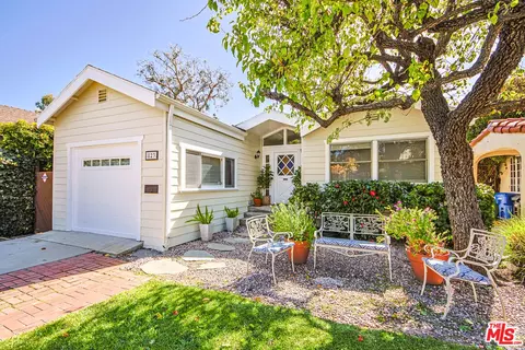 823 Wellesley Ave, Los Angeles, CA 90049