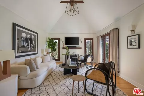 1332 S Ogden Dr, Los Angeles, CA 90019